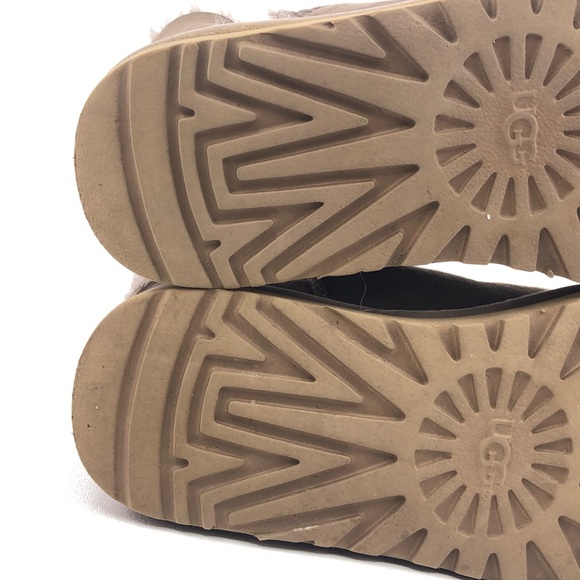UGG Karlie Mini Sheespkin Winter Boots 7 - Picture 11 of 12